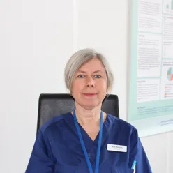 Sjukehusapoteker i Ålesund, Åse B. Østrem. Foto.