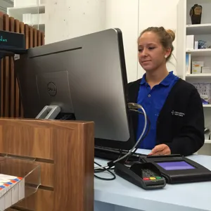 Råd og veiledning om bruk av medisiner får du i våre sykehusapotek. Foto: Terje Aamodt.